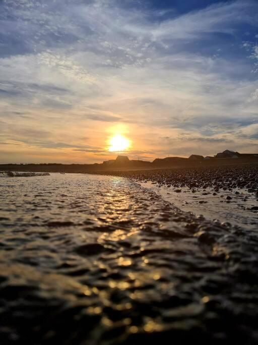 Awave From It All - Escape The City Life Jaywick Sands ภายนอก รูปภาพ